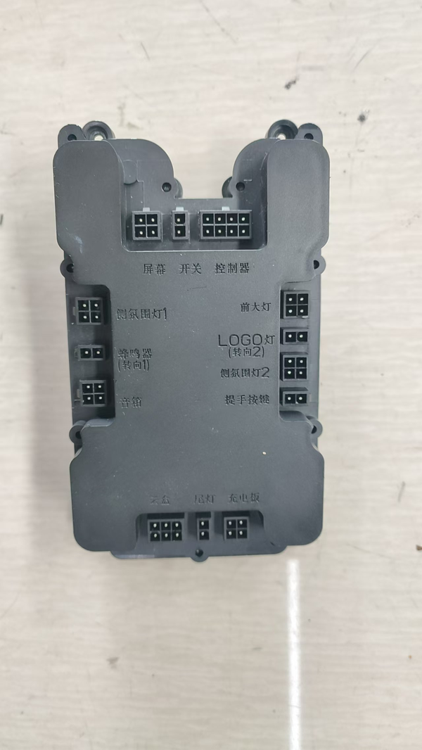 V12s Mainboard - Assembly